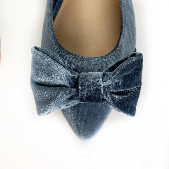 Loft Blue Velvet Bow Flats - Picture 4 of 8